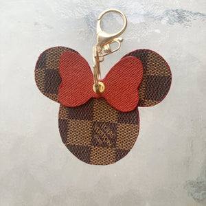 Checkered minnie mouse charms – The Sims Shop